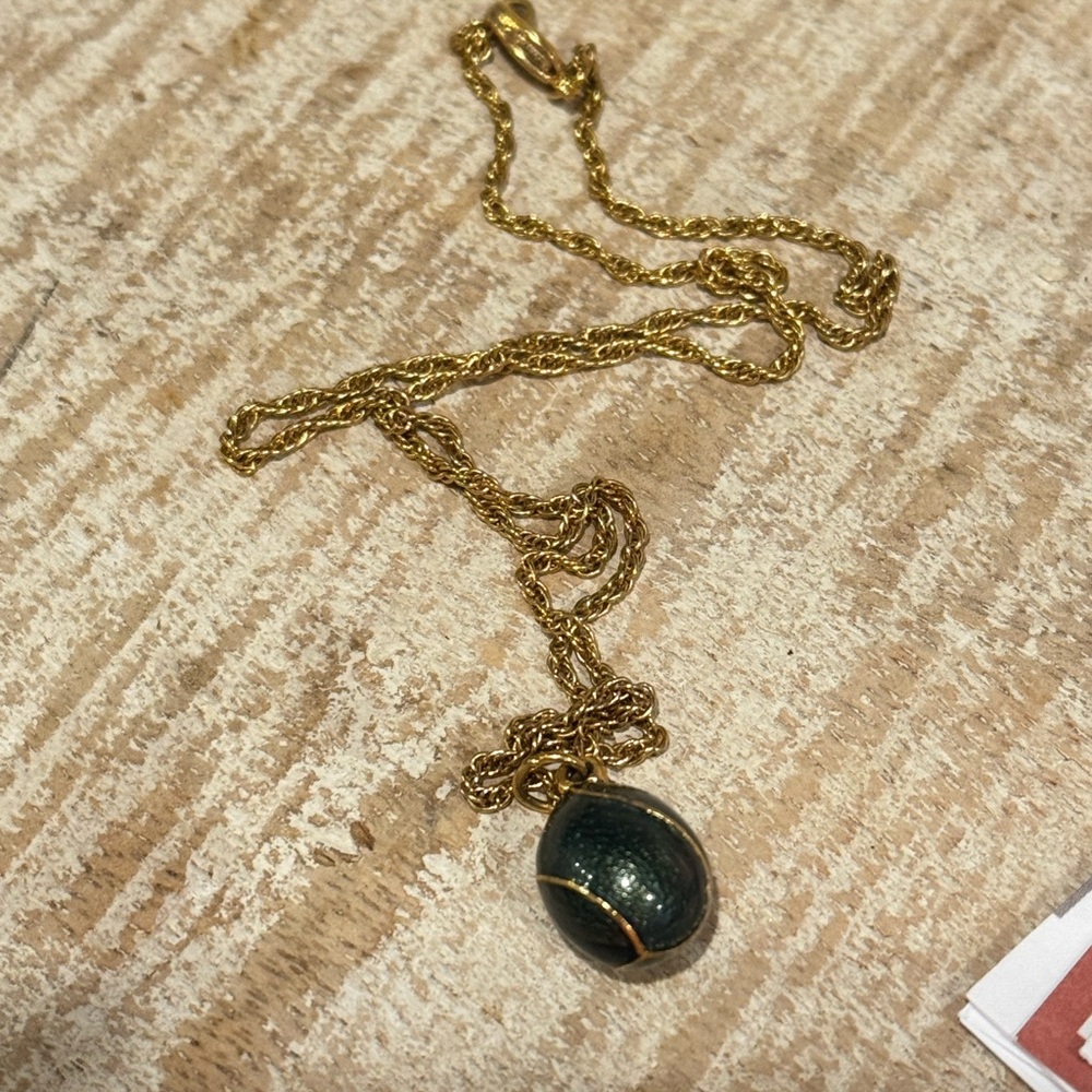 Vintage 1990s Joan Rivers Green Enamel Swirl Faberge Egg Charm Pendant & chain